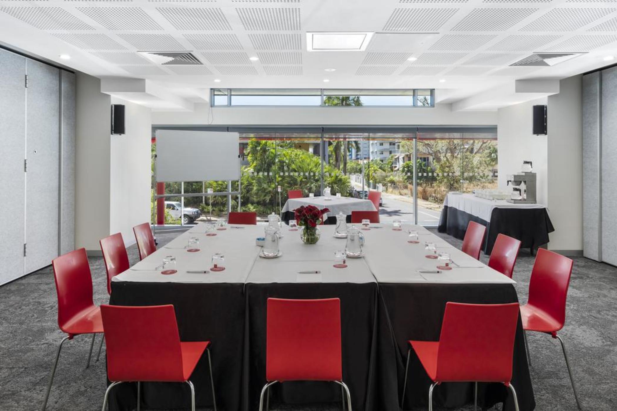 Oaks Darwin Elan Hotel Kültér fotó